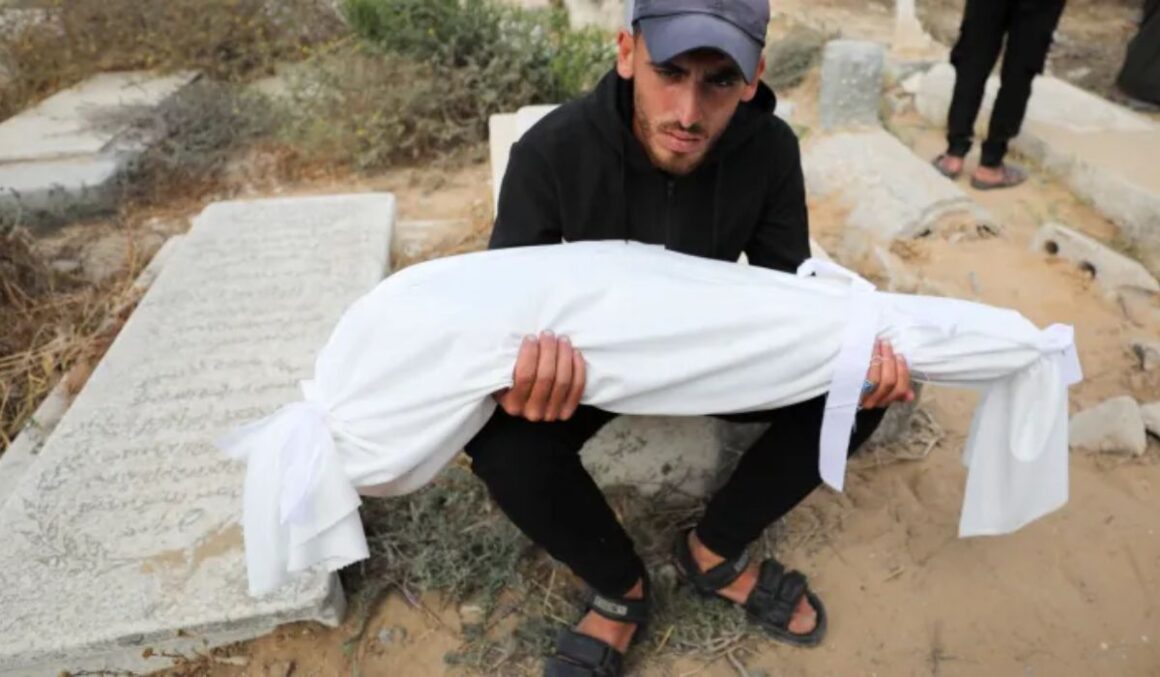 Ataques israelenses matam 28 em Gaza em 24 horas; autoridades de saúde pedem socorro