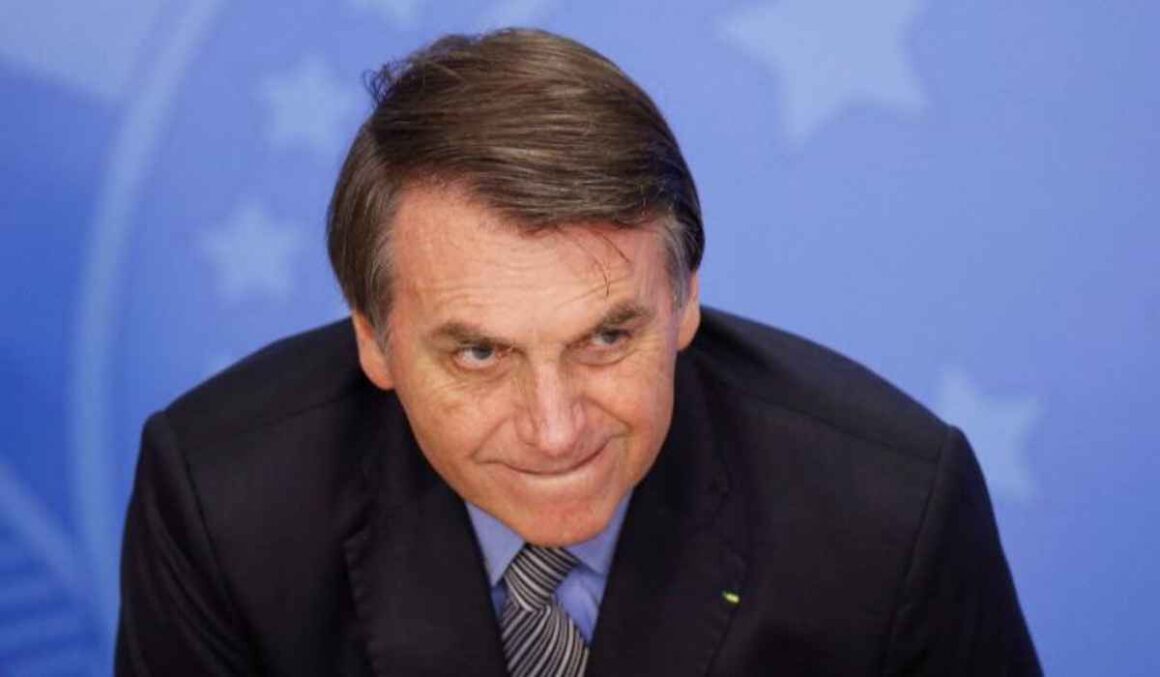 Inelegível, Bolsonaro diz que vai vencer eleição de 2026 com ajuda de Trump