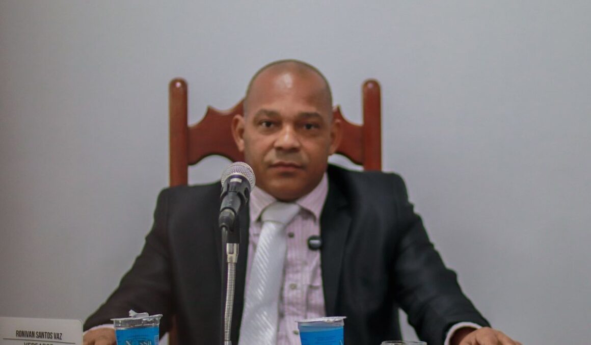 Vereador Roni Baiano propõe espaço para crianças com TEA e reforma de creche em Tailândia