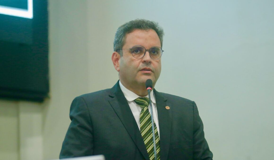Pesquisa Doxa: Erick Monteiro figura entre os favoritos para reeleição na Alepa