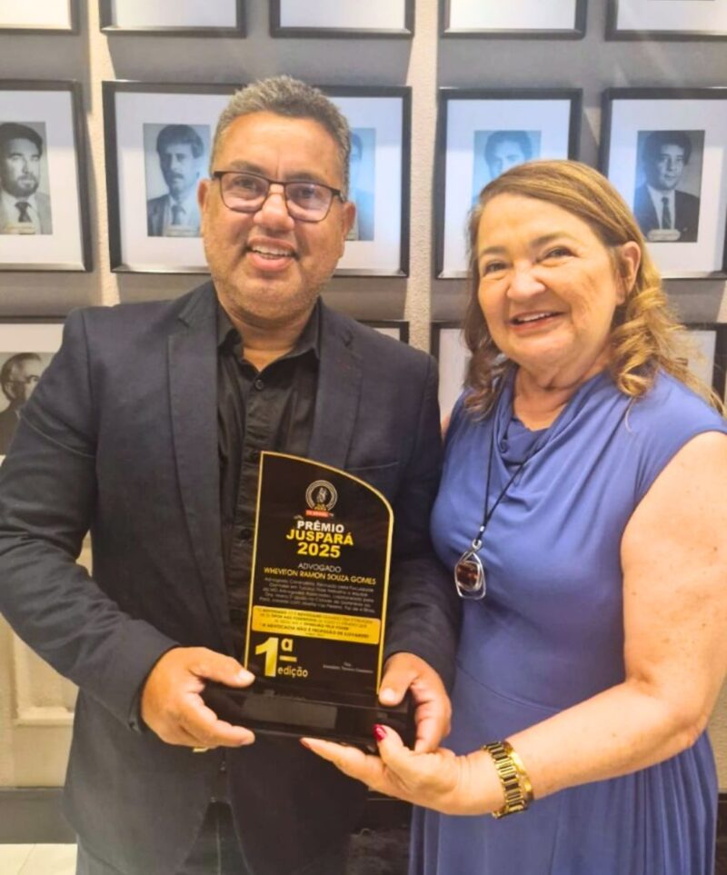 Advogado Wheviton Ramon é homenageado com o troféu da 1ª Edição do Prêmio JusPará