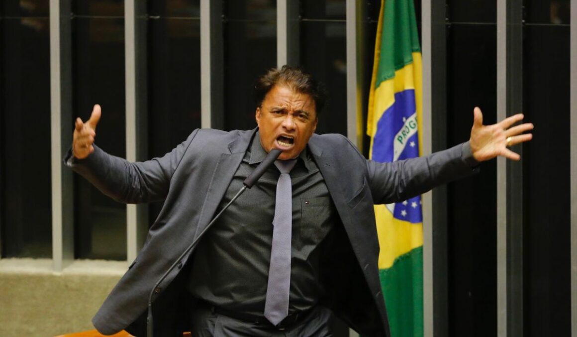 Justiça do Pará determina retorno de Wladimir Costa à prisão domiciliar