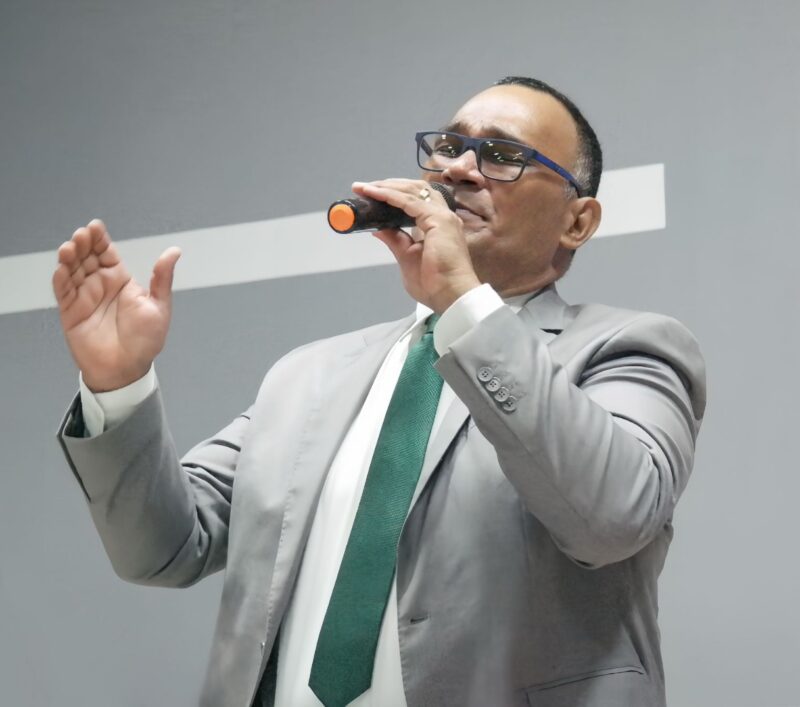 Livro – "Quando o Ministério Enfrenta a Justiça", do pastor e advogado Henderson Pereira