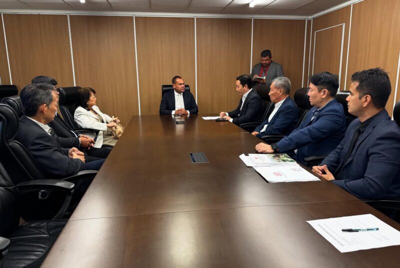 Deputado Lu Ogawa recebe Câmara Nipo-Brasileira para fortalecer parceria e cultura