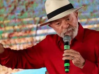 Lula: 'Se estiver bonitão do jeito que estou, extrema direita não volta'