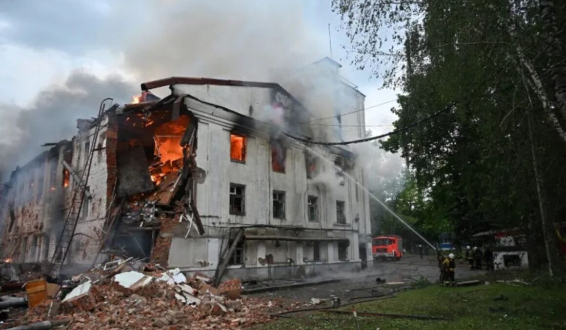 Rússia lança ataque aéreo massivo contra Kharkiv e outras cidades ucranianas: pelo menos sete mortos