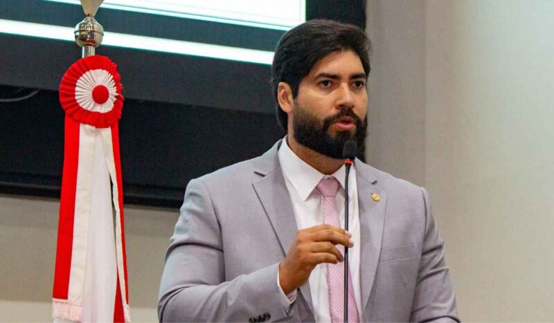 Alepa aprova PL de Adriano Coelho contra discriminação de pessoas com TEA