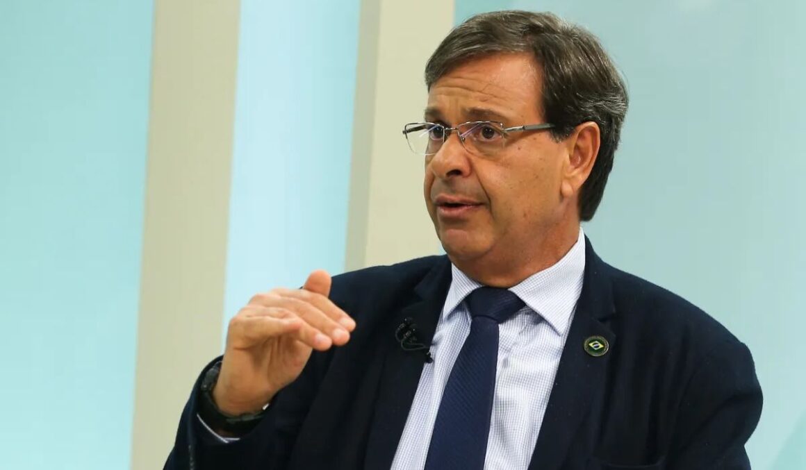 STF revoga prisão de ex-ministro Gilson Machado