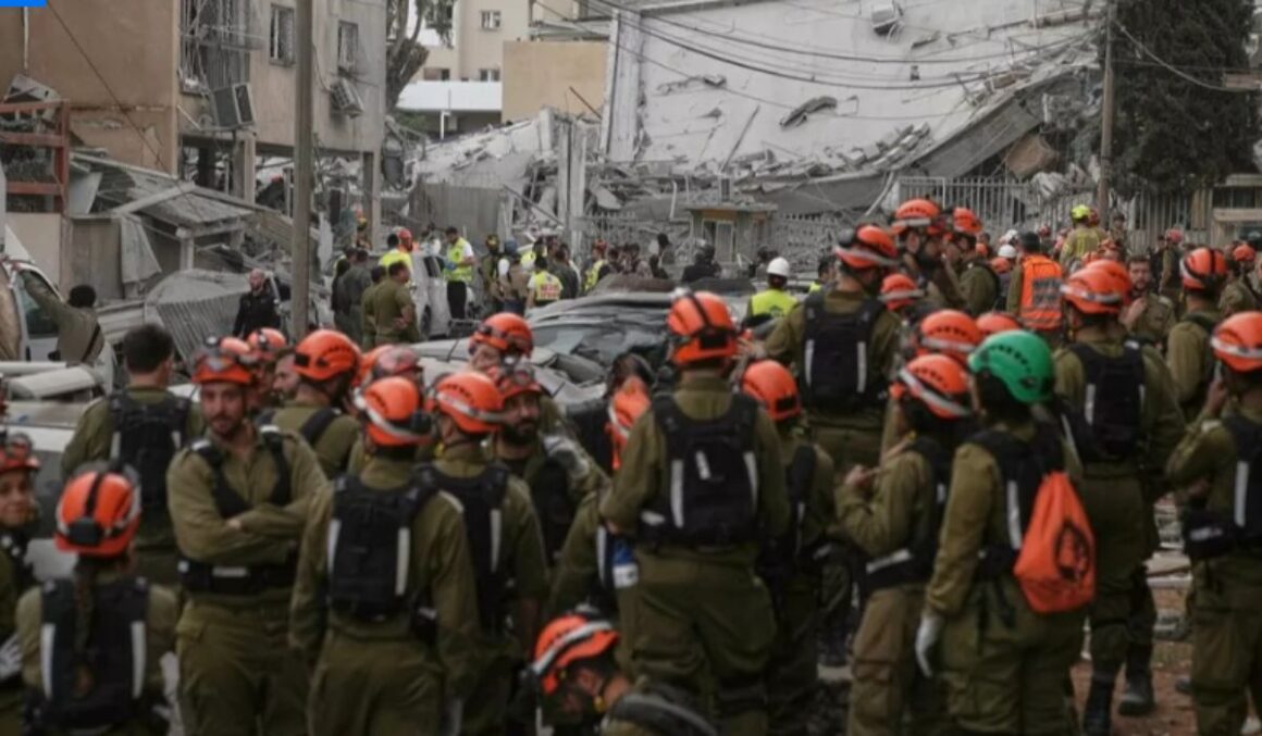 Trump alerta para possível grande ofensiva israelense e pede evacuação imediata de Teerã