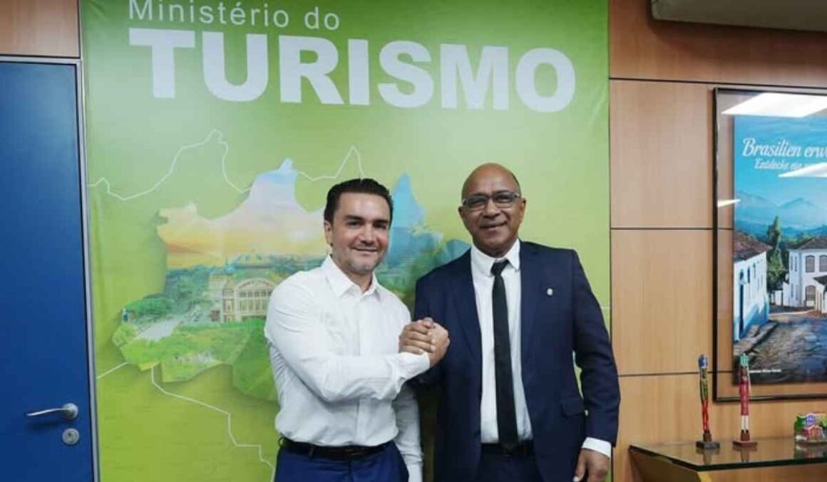 Prefeito Itonir Tavares busca investimentos para Jacundá em encontro com ministro Celso Sabino
