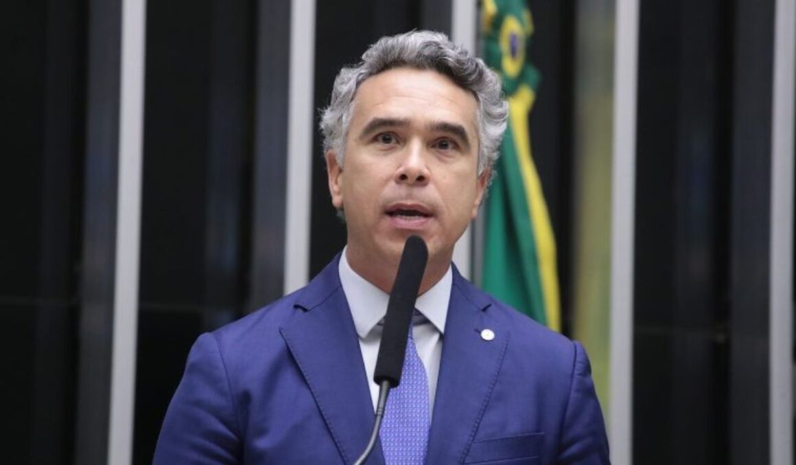 Câmara aprova projeto que amplia prazo de graduação para alunos com transtornos de aprendizagem