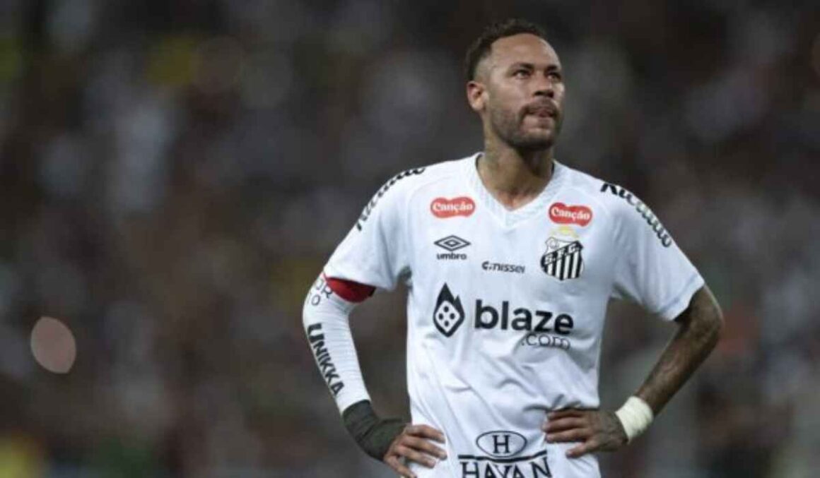 Neymar renova contrato com o Santos até o fim do ano