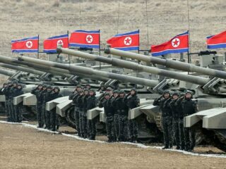 Coreia do Norte pode enviar tropas à Rússia até agosto, alerta Seul