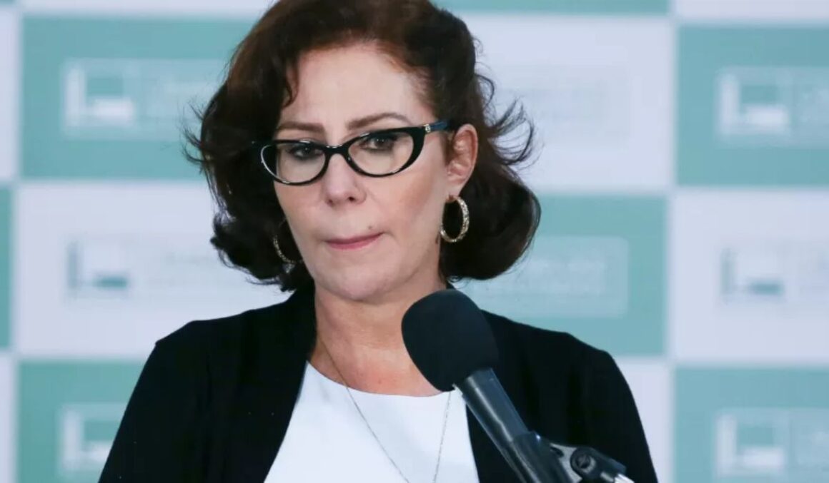 Extradição de Carla Zambelli Pode Levar Meses, Afirma Embaixador na Itália