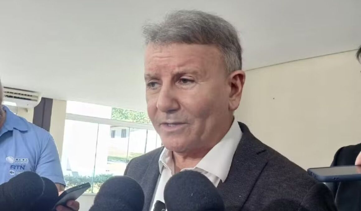 Prefeito de Palmas é preso em nova fase da Operação Sisamne