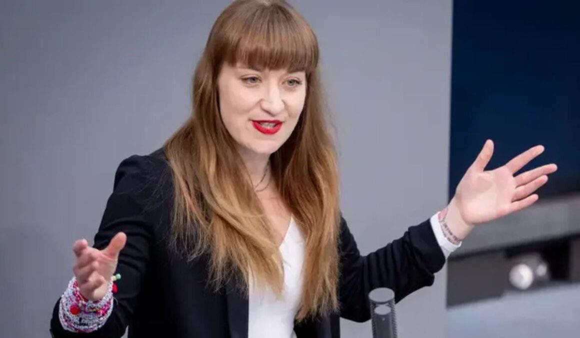 Heidi Reichinnek: Quem é a Deputada Federal Alemã?