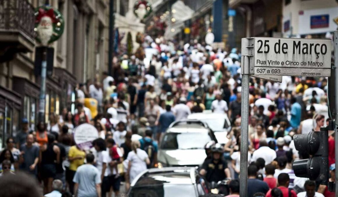 EUA miram 25 de Março em investigação contra pirataria e práticas comerciais do Brasil
