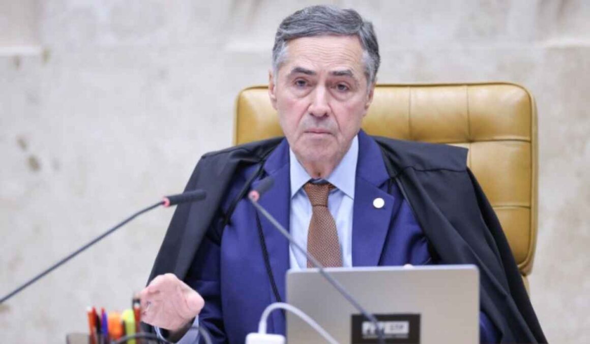 Barroso defende regular redes: 'Impedir pornografia infantil não é censura'