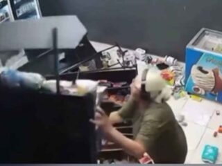 VÍDEO: Moradora destrói loja de conveniência após perder eleição para síndica