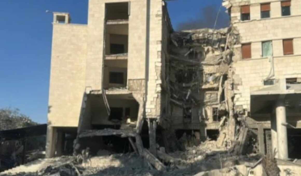 Israel lança ataques aéreos pesados contra Síria e promete proteger drusos