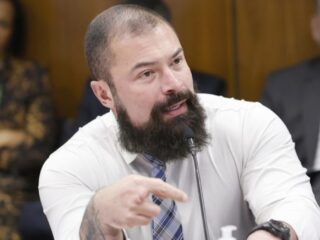 Comissão aprova proposta que restringe suspensão de porte de arma de agentes de segurança pública