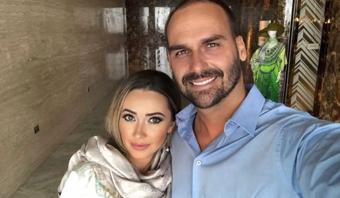 Eduardo Bolsonaro critica Moraes após bloqueio de contas da esposa