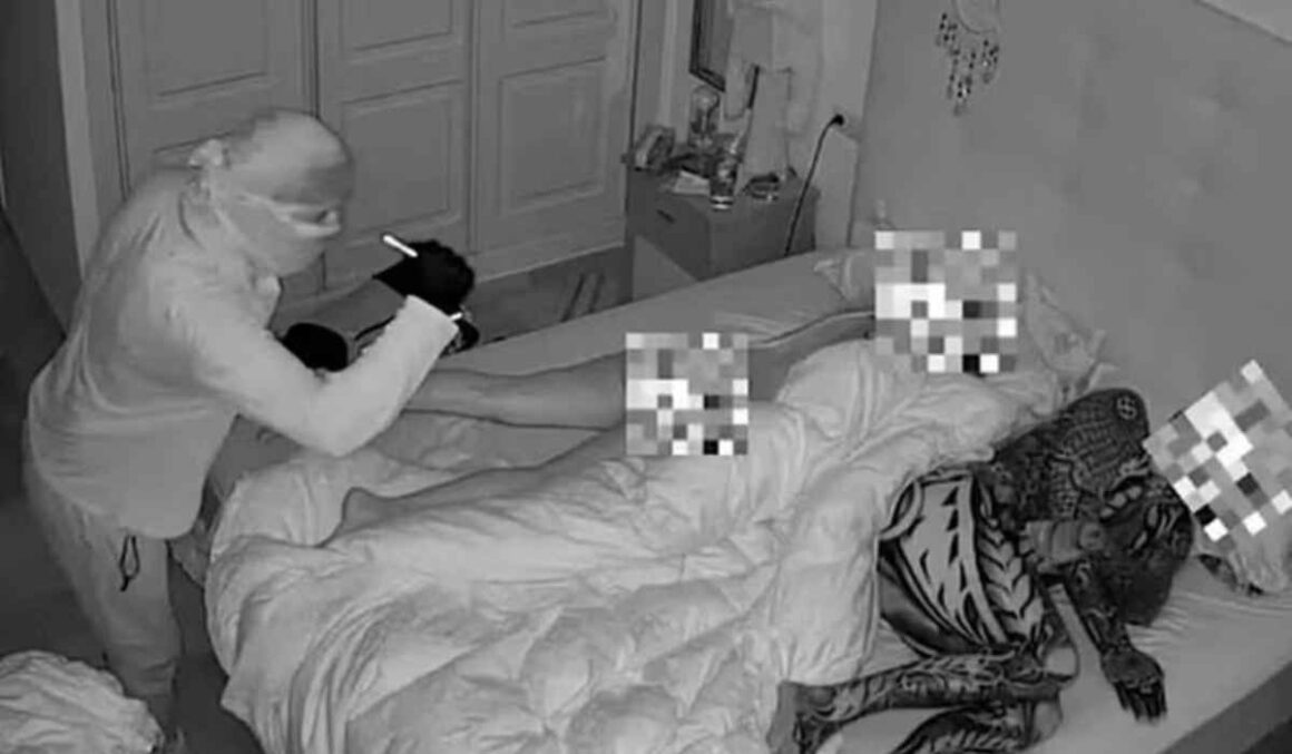 VÍDEO: ladrão invade casa e observa mulher dormindo nua por 32 min