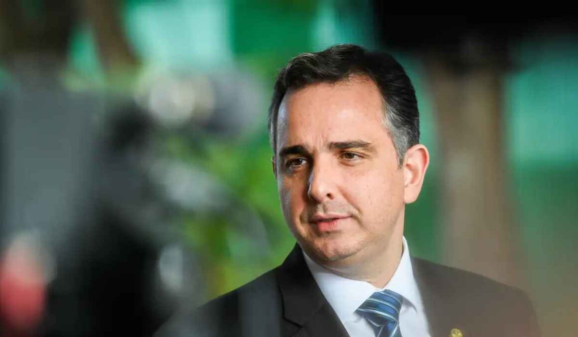 Pacheco rebate bolsonaristas: 'Nunca abaixei a cabeça para esse grupo'
