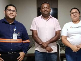 Vereador Railton Silva debate obras e empregos com representantes da empresa Artemyn