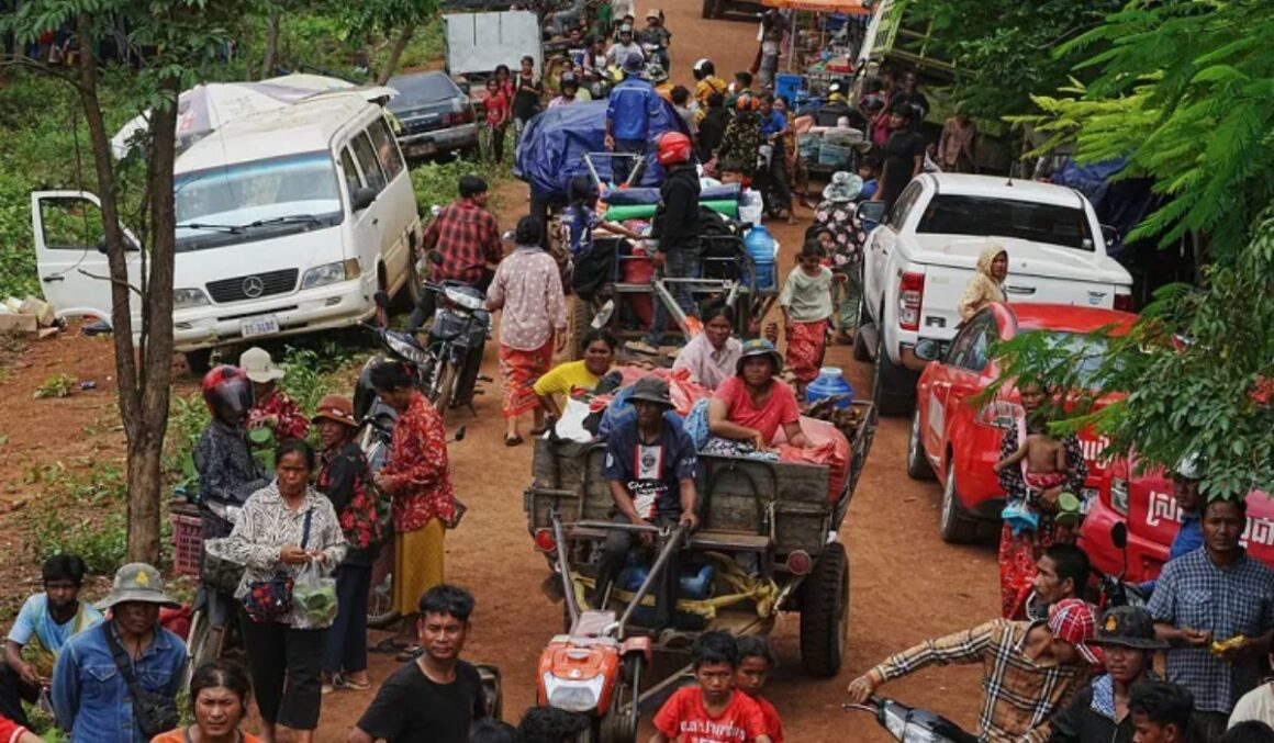 Conflito entre Camboja e Tailândia entra no terceiro dia com ao menos 30 mortos e apelo por cessar-fogo