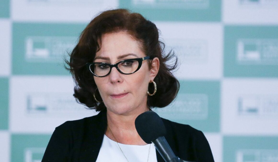 Carla Zambelli é presa na Itália após mais de um mês foragida