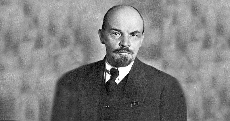 Ele foi o primeiro chefe de governo da Rússia Soviética de 1917 até sua morte em 1924, e da União Soviética de 1922 até sua morte. 