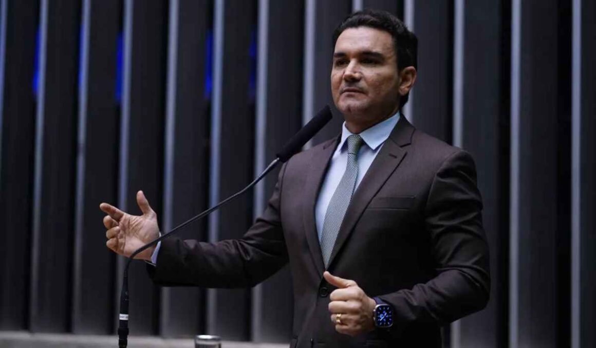 Celso Sabino minimiza pressão por preços e promete “a melhor COP da história"