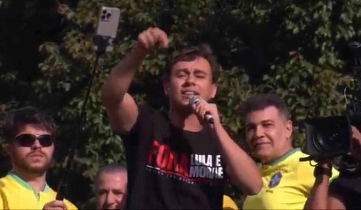 Oposição ameaça Alcolumbre com impeachment após resistência a processo contra Moraes
