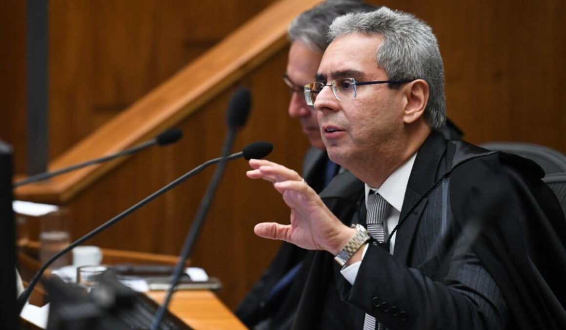 STJ nega contagem de tempo de aposentadoria por liminar revogada como tempo de contribuição