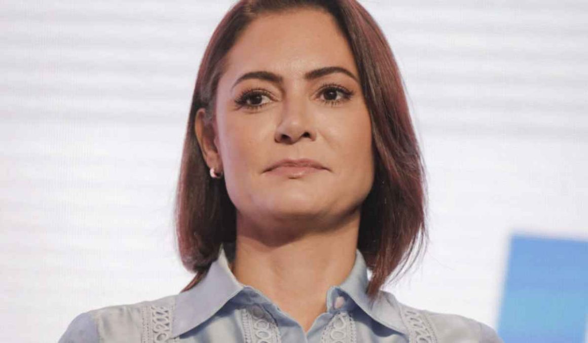 Michelle Bolsonaro diz não temer STF após líder do PT acionar Corte