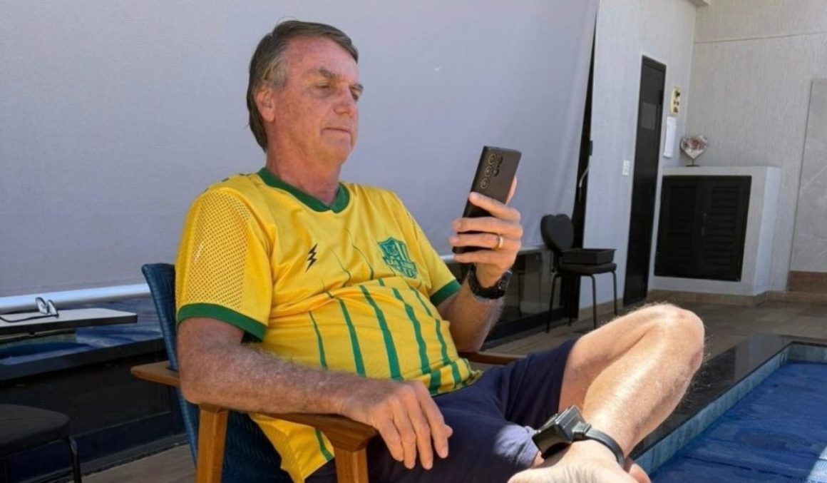 Alexandre de Moraes autoriza visitas de filhos e netos a Bolsonaro em prisão domiciliar