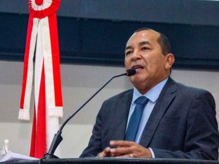 Elias Santiago usa tribuna para se manifestar contra lixão em Bujaru: "Estou ao lado da população"