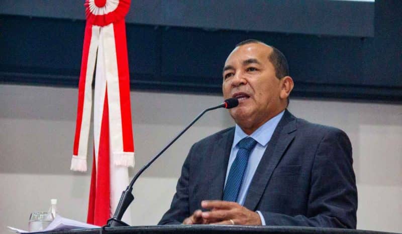 Elias Santiago usa tribuna para se manifestar contra lixão em Bujaru: "Estou ao lado da população"