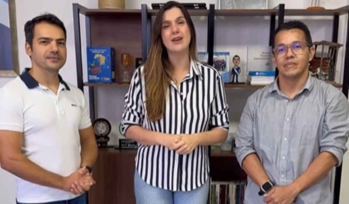 Paula Titan anuncia emenda para ambulância em São Miguel ao lado do prefeito Eduardo Pio X