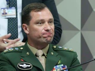 Após 14 h, Fux vota para condenar Mauro Cid por tentativa de abolição do Estado