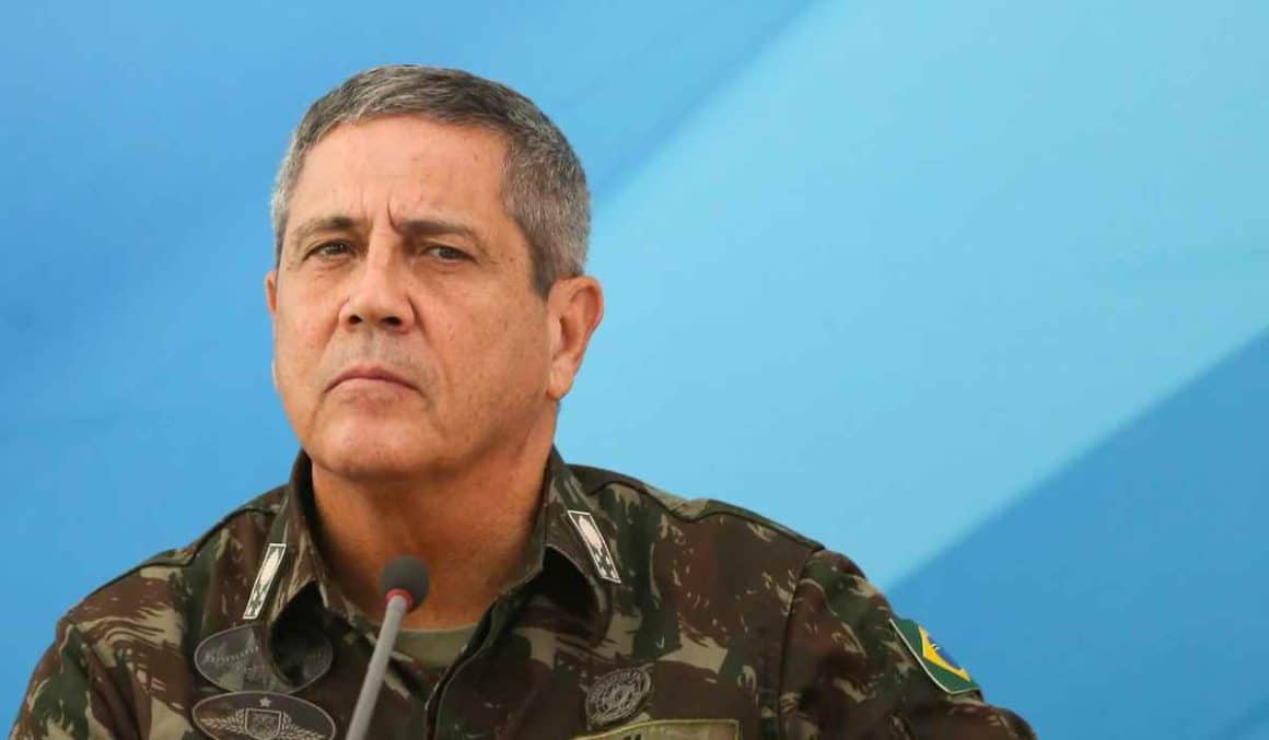Fux vota para condenar Braga Netto por abolição do Estado de Direito