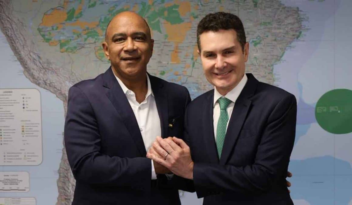 Em Brasília, prefeito Itonir Tavares leva demandas de Jacundá ao ministro Jader Filho
