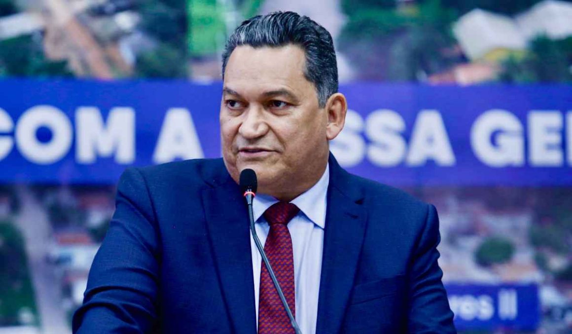 Deputado Torrinho Torres cobra fim de precariedade no fornecimento de energia da Equatorial durante sessão