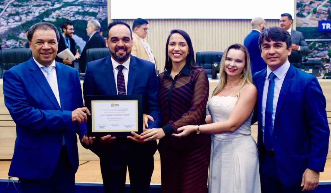 Alepa Itinerante: Wescley Tomaz concede Título de Cidadão Paraense ao prefeito Aurélio Goiano