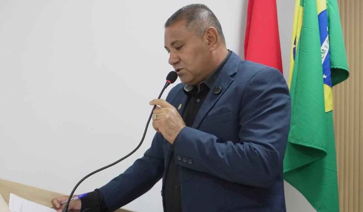 Professor Rosenildo solicita obras de proteção e manutenção em vias estratégicas de Tailândia