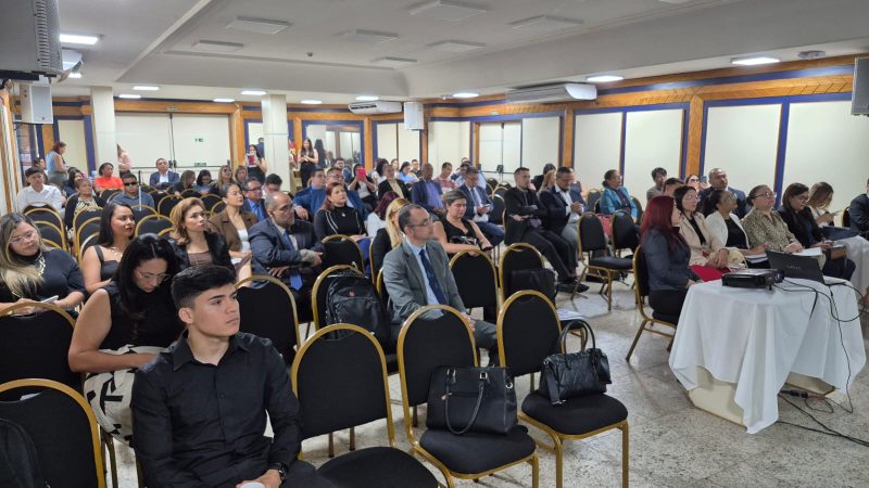 Escola de Tribunos do Brasil realiza mentoria sobre Inteligência Artificial Generativa em Belém