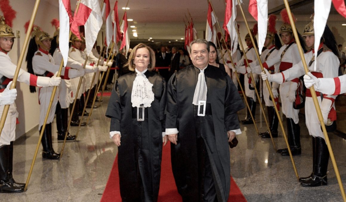 Marluce Caldas e Carlos Pires Brandão são empossados como ministros do STJ