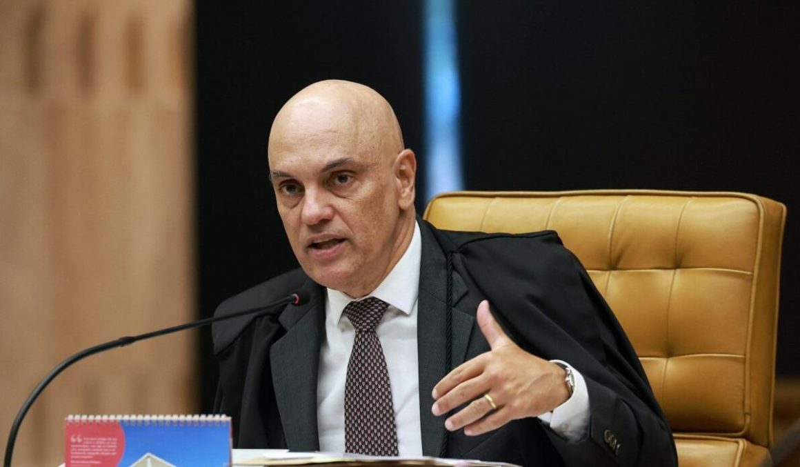 Alexandre de Moraes nega ser "juiz a vítima" no processo da suposta trama golpista