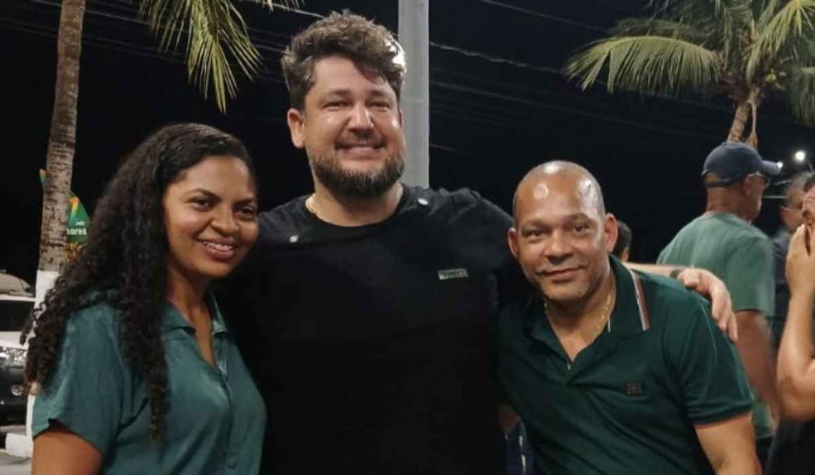 Vereador Roni Baiano prestigia entrega da Praça do Povo no Distrito de Palmares